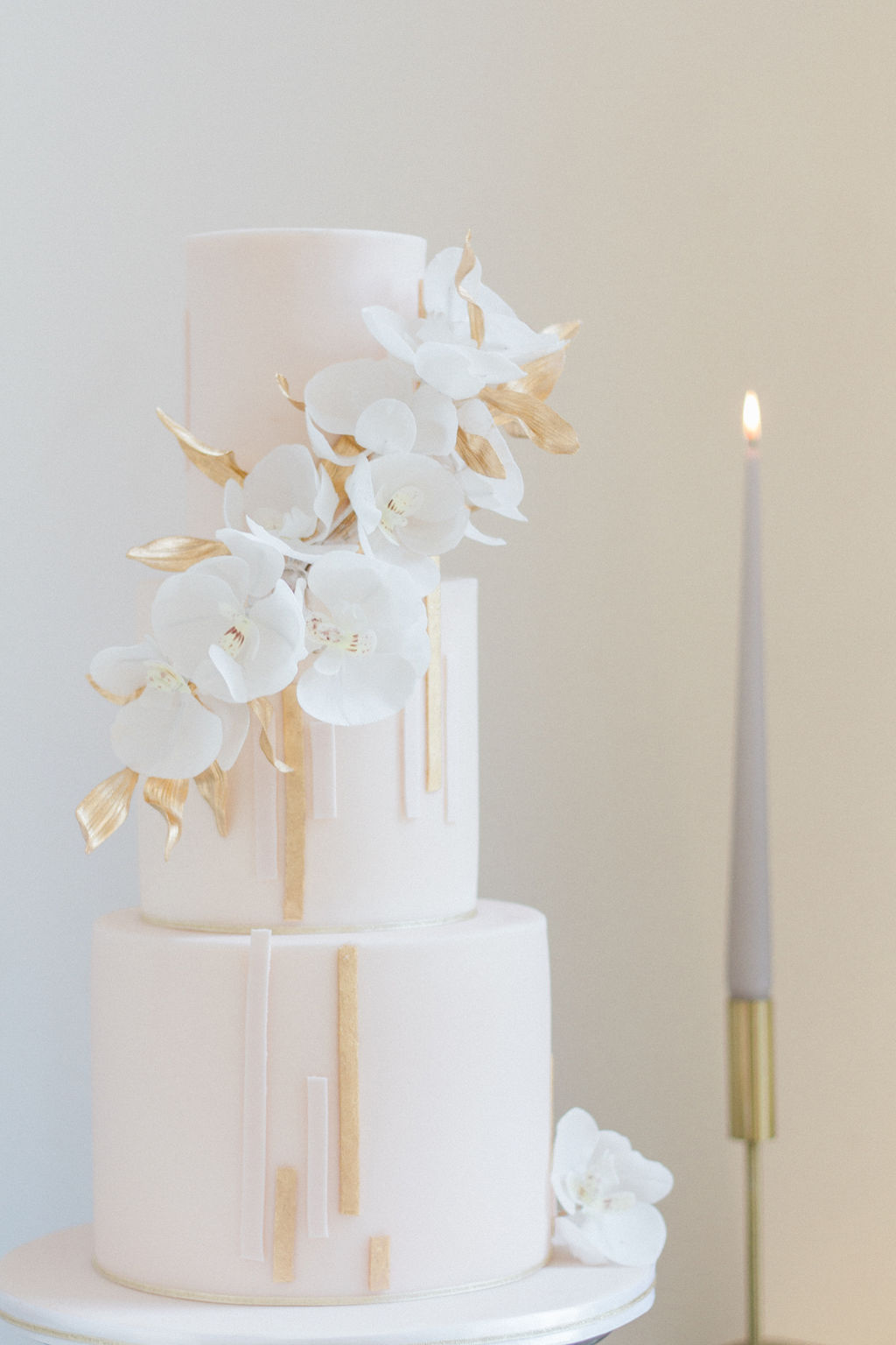 Art deco inspired wedding cake, modern vintage dessert table, wedding dessert table, bridal shoot, styled shoot inspiration